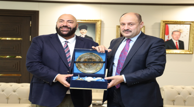 Başkonsolos Poleo'dan Başkan Gülpınar'a Ziyaret