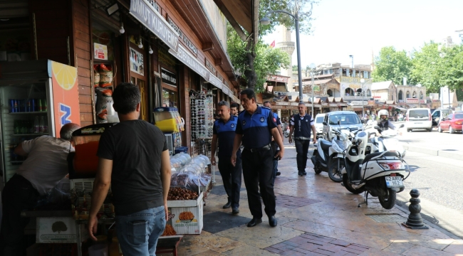 Büyükşehir Zabıtasından ambalaj denetimi