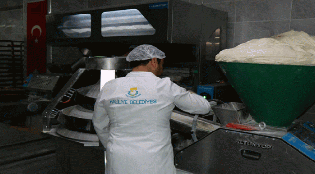 Haliliye Belediyesi, Ürettiği Ekmekleri Sofralara Ulaştırıyor 