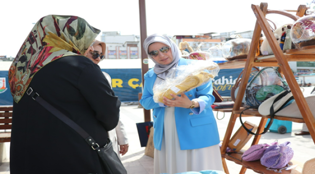 Hamarat Eller'den, Anneler Günü İçin Kermes