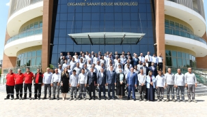 Vali Şıldak OSB'de İncelemede Bulundu, İşçi ve İşverenlerle Bir Araya Geldi