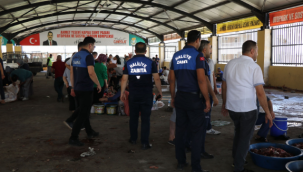 Haliliye Belediyesi, Bayramın İlk Günü Tüm Ekipleriyle Seferber Oldu 