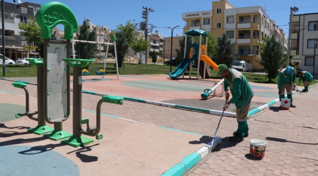 Haliliye Belediyesi ile parklar ve oyun grupları yenileniyor