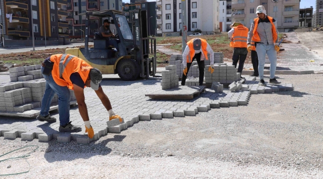 Karaköprü'de Üst Yapı Çalışmalarıyla Yollar Yenileniyor