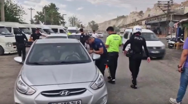 Şanlıurfa'da 15 bin 268 kişi, 2 bin 685 araç, 94 motosiklet incelendi