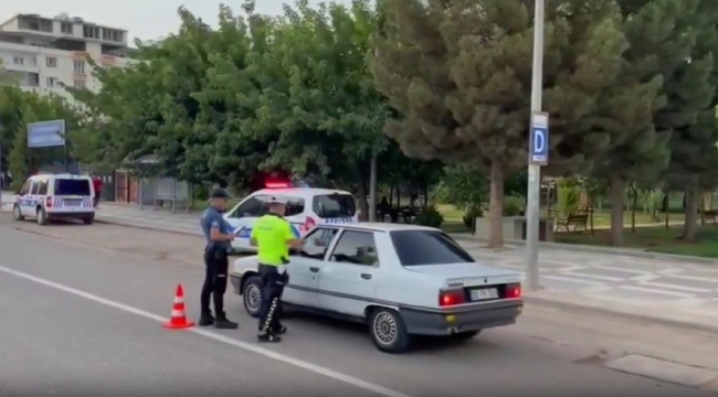 Şanlıurfa'da 51 sürücüye ceza!