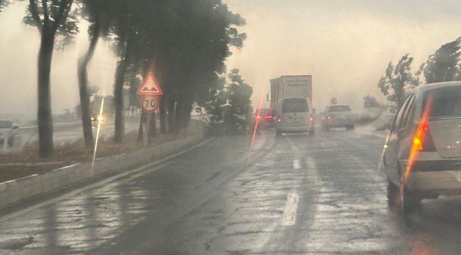Şanlıurfa'da fırtına ve yağmur etkili oldu 