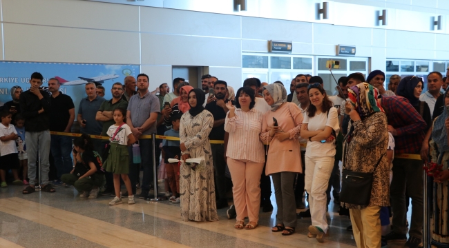 Şanlıurfa'da İlk Hac Kafilesi Yurda Döndü