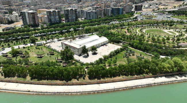 Sıcaklar Bunalttı Her Yaştan Vatandaş Büyüksehir'in Havuzuna Akın Etti