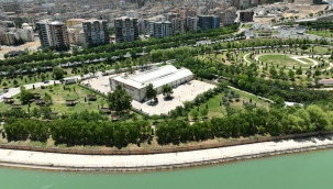 Sıcaklar Bunalttı Her Yaştan Vatandaş Büyüksehir'in Havuzuna Akın Etti