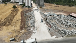 Ayvanat Mahallesi'nde Yollar Modern Görünüme Kavuşuyor.