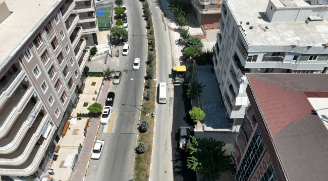 Büyükşehir'den Karaköprü'de Sıcak Asfalt Çalışmaları