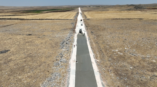 Büyükşehir'den Siverek'te Beton Yol Çalışması