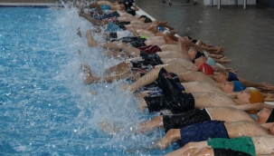 Haliliye Belediyesi İle Günde 1600 Çocuk Yüzme Eğitimi Alıyor