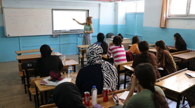 Haliliye Belediyesi İle Üniversiteye Hazırlık Yaz Kursu Başladı 