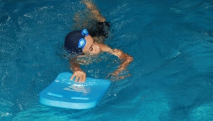 Haliliyeli Çocuklar, Yaz Tatilinin Keyfini Havuzlarda Çıkarıyor