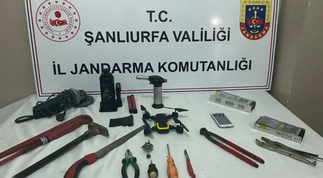 Şanlıuraf'da hırsızları kovalamaca sonucu yakaladı