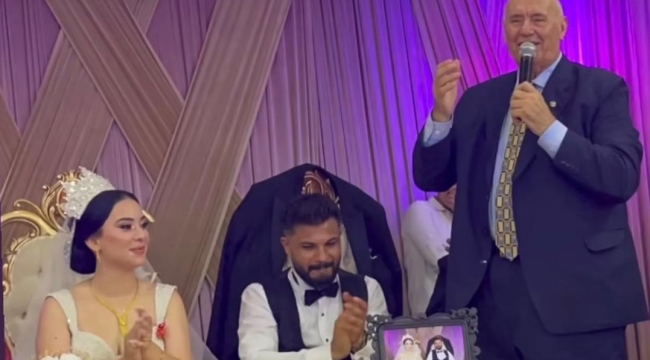Şanlıurfalı sanatçının kirveliğini  Amerikalı iş adamı Amrakla Ramiz Tafilaj yaptı