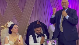 Şanlıurfalı sanatçının kirveliğini  Amerikalı iş adamı Amrakla Ramiz Tafilaj yaptı