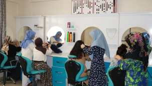 Haliliye Belediyesi ile anneler öğreniyor, çocuklar eğleniyor