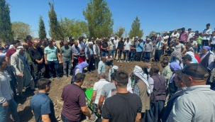 Katliam Gibi Kazada Hayatını Kaybeden 5 Çocuk Yan Yana Toprağa Verildi