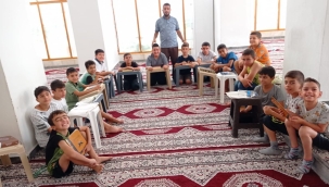 Yaz Kur'an Kurslarında Yeni Bilgilerle Tanışıyorlar