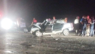 Şanlıurfa'da minibüs ile otomobil çarpıştı, 1 ölü 1 yaralı 