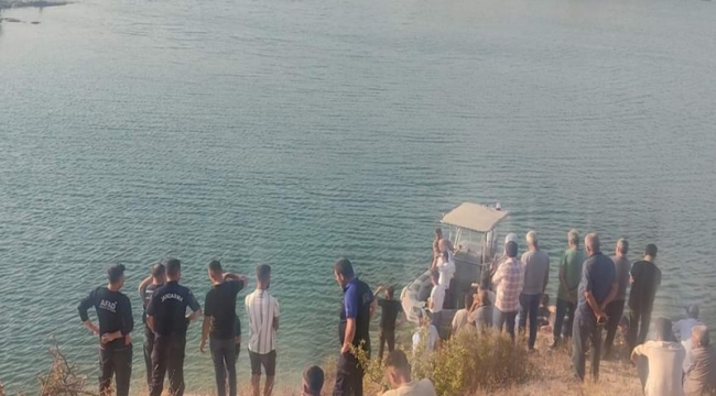 Serinlemek için Fırat Nehri'ne giren 21 yaşındaki gencin cansız bedenine ulaşıldı