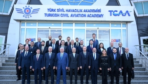 Bakan Uraloğlu'ndan Şanlıurfa'ya 2 Yeni İç Hat Müjdesi