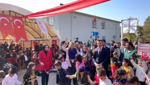 Gülben Ergen Şanlıurfa'da okul açılışına katıldı