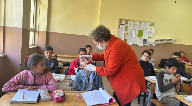 İzmir Merkezli Gönüllü Platformu Harran'da Yardım Dağıttı