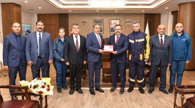 PTT Teşkilatından Vali Şıldak'a ziyaret