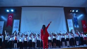 Şanlıurfa'da Mektebim kolejinden Görkemli Cumhuriyet balosu