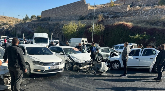 Şanlıurfa'da zincirleme kaza: 8 yaralı