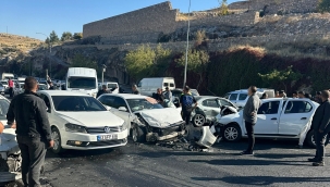 Şanlıurfa'da zincirleme kaza: 8 yaralı