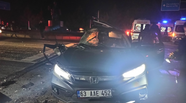 AK Parti Şanlıurfa İl Başkanlığına ait araç kaza yaptı, 1 ölü, 5 yaralı