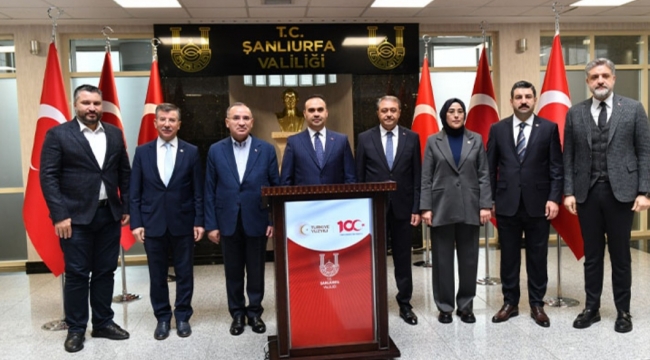 Bakan Kacır Şanlıurfa Valiliği'ni Ziyaret Etti