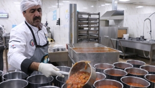 Haliliye Belediyesi İle Sıcak Yemekler 4 Bin 198 Vatandaşa Ulaştırılıyor 