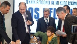 16 kişi, canlı yayında kura sonucu işe başlatıldı