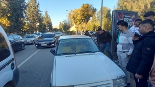 Birecik'te Otomobile Yorgun Mermi İsabet etti