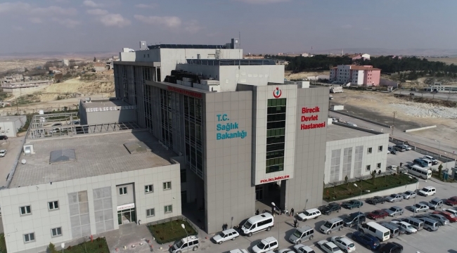 Boynuna Saplanan İğne Ameliyatla Çıkartıldı