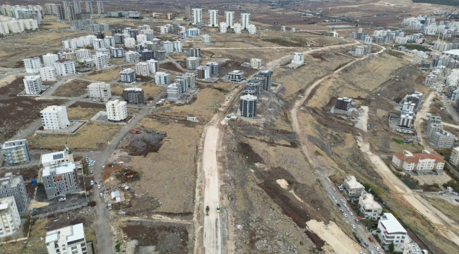 Büyükşehir 13 İlçede Yol Ağını Genişletiyor