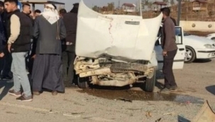 Ceylanpınar'da iki otomobil çarpıştı! 