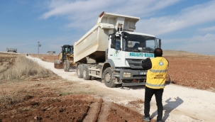 Haliliye Belediyesi, Stabilize Yol Çalışmasıyla Yolların Konforunu Artırıyor 