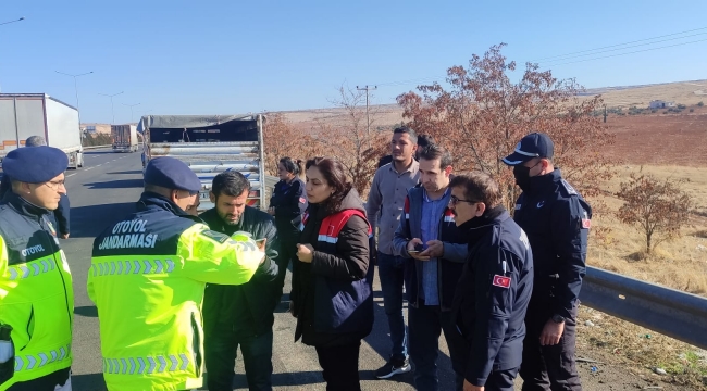 Karaköprü'de pikabın kasasından çıkanlar şaşırttı! 