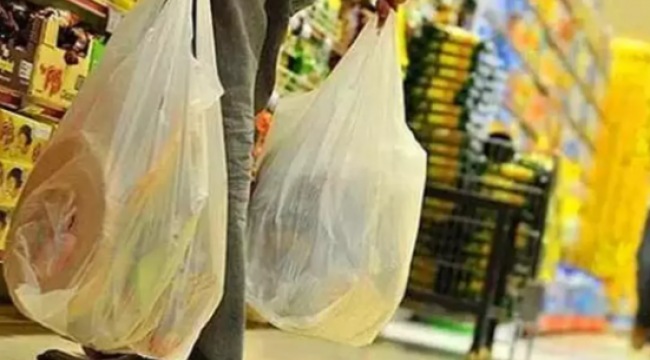 Plastik alışveriş poşetlerin yeni ücreti belli oldu