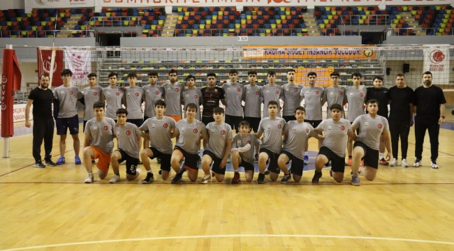 Şanlıurfa Büyükşehir Belediyesi Voleybolda Hedef Yükseltti