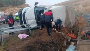 Şanlıurfa'da pikap devrildi!