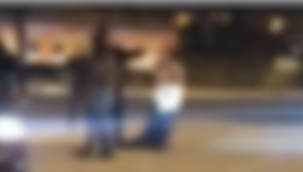 Şanlıurfa'da yarı çıplak çıktı!