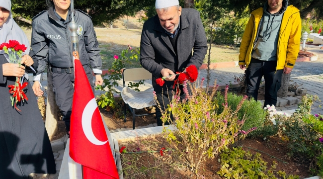 Şanlıurfalı şehit polis mezarı başında anıldı
